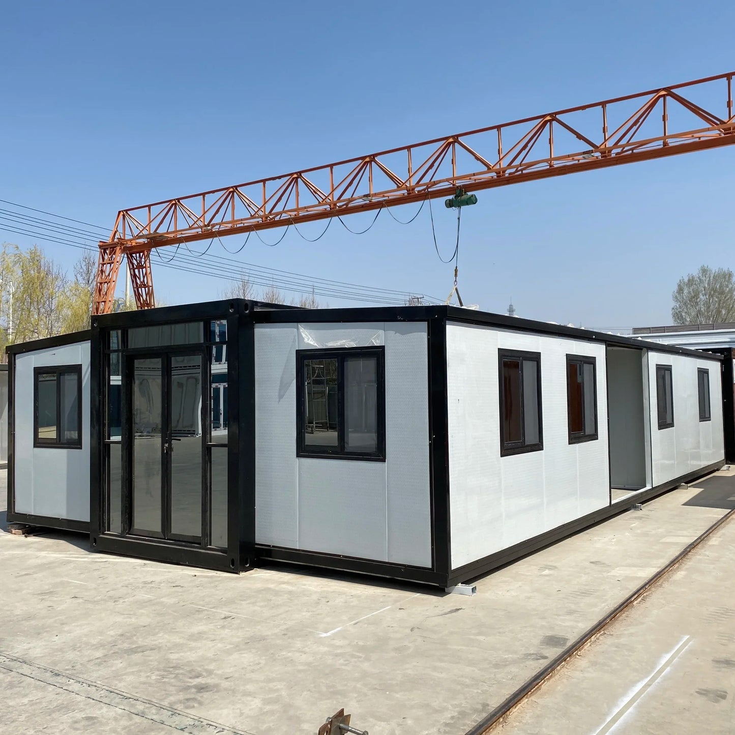 Customized Expandable Container House and Portable Mobile Home 40ft Prefab Foldable 3 Bedrooms Luxury Villa Hot Sale